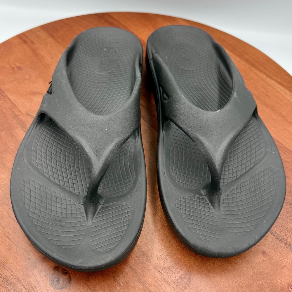 OOFOS OOriginal Black Recovery Thong Sandal Comfort Orthotic Flip Flop‎ M9/W11